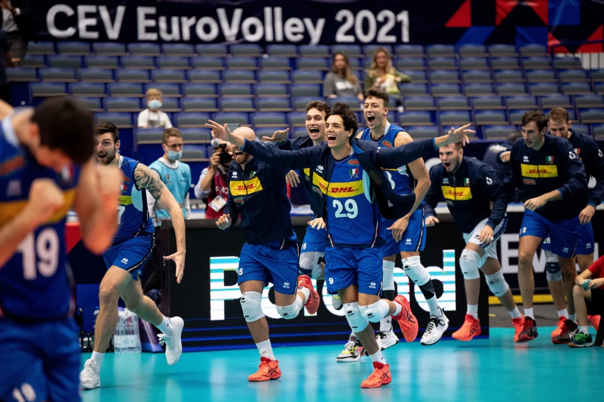 Włochy pokonały w Ostrawie Niemcy 3:0 (25:13, 25:18, 25:19) i awansowały do półfinału mistrzostw Europy siatkarzy. W sobotę w Katowicach o finał powalczą z broniącą tytułu Serbią.