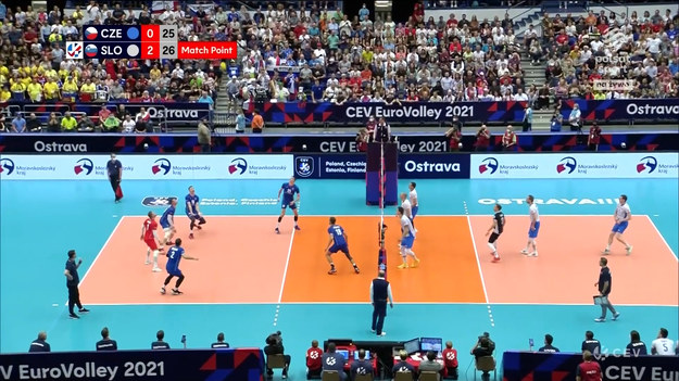 Bez niespodzianki w ćwierćfinale siatkarskich mistrzostw Europy. Słoweńcy pokonali Czechów 3-0 i w meczu o awans do finału zmierzą się z reprezentacją Polski. To powtórka półfinału ME sprzed dwóch lat.

