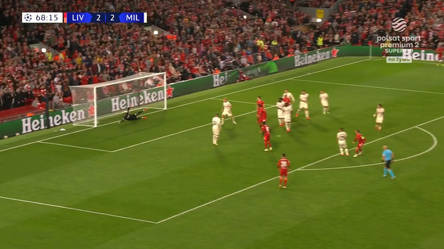 Po wyrównującej bramce Liverpool wrócił na swoje tory i w 69. minucie kapitan "The Reds" ponownie wyprowadził swoją drużynę na prowadzenie znakomitym uderzeniem! Jordan Henderson uderzył wolejem z 16 m i piłka wpadła do bramki przy samym słupku!