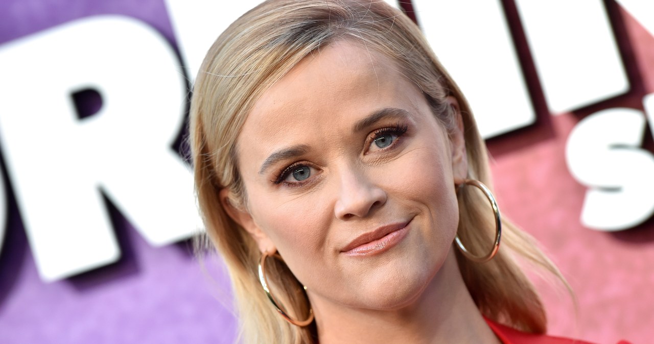 ​Reese Witherspoon w najnowszym wywiadzie wróciła wspomnieniami do czasów, kiedy po przeprowadzce do Los Angeles po porodzie, samotnie zajmowała się córką. Aktorka ujawniła, że na początku nie wiedziała za dużo o wychowaniu dzieci. Nie miała również wsparcia bliskich.