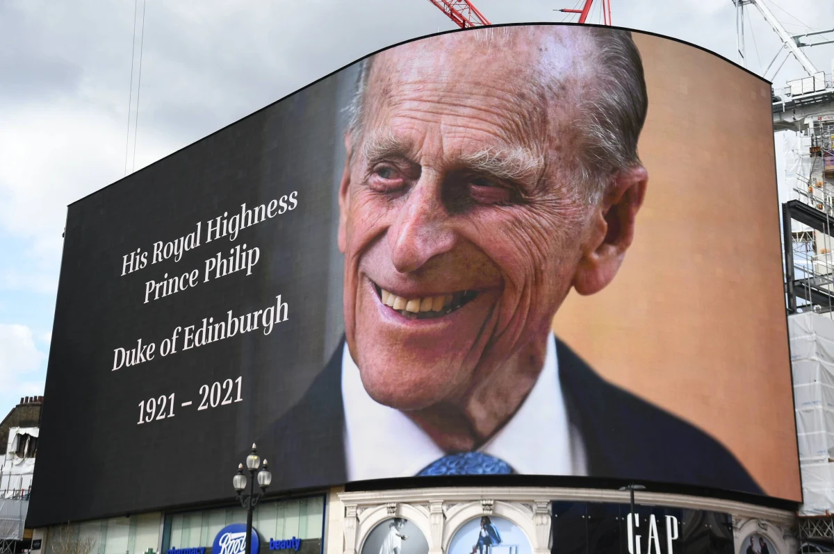 Testament księcia Filipa zostanie zapieczętowany, a jego treść nie powinna zostać ujawniona przez co najmniej 90 lat - poinformowano w opublikowanej decyzji sądu w Londynie. Mąż brytyjskiej królowej Elżbiety II zmarł w kwietniu. 