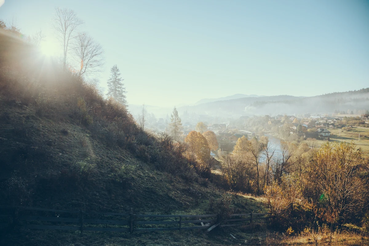 Za nami pochmurny i - na wschodzie kraju - deszczowy weekend. Jak zapowiada się początek tygodnia i zarazem ostatnie dni astronomicznego lata?