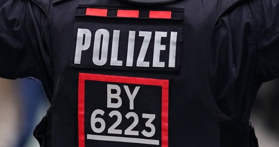 Dwaj mężczyźni zostali postrzeleni w nogi w odstępie 90 minut w nocy z niedzieli na poniedziałek w berlińskiej dzielnicy Lichtenberg - informuje portal rbb24. Policja poszukuje sprawcy lub sprawców. 