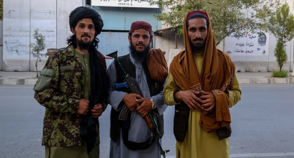 Talibowie wyznaczyli wiceministrów i tym samym zakończyli formowanie swojego rządu - oświadczył we wtorek rzecznik talibów Zabihullah Mudżahid. Wśród wiceministrów nie znalazła się ani jedna kobieta, podobnie jak na ogłoszonej dwa tygodnie wcześniej liście ministrów - zauważają agencje.