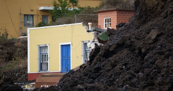 Władze Wysp Kanaryjskich kupiły 280 domów dla tych, którzy swoje stracili na skutek niedzielnego wybuchu wulkanu Cumbre Vieja na wyspie La Palma. W rezultacie kataklizmu konieczna była ewakuacja ponad 6000 mieszkańców regionu.