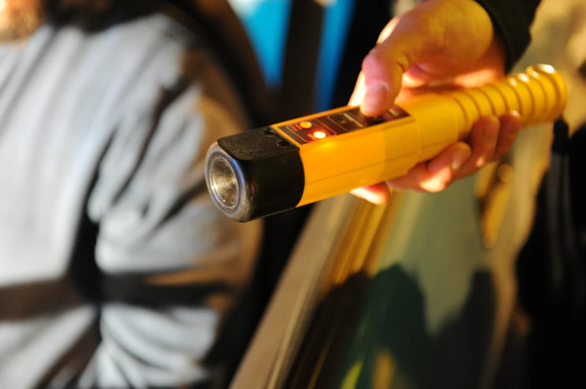 Trzy promile alkoholu w organizmie miał kierowca ambulansu dla niepełnosprawnych. 38-latek został zatrzymany w okolicach Mławy na Mazowszu. Jechał odebrać pacjentów z dializy.