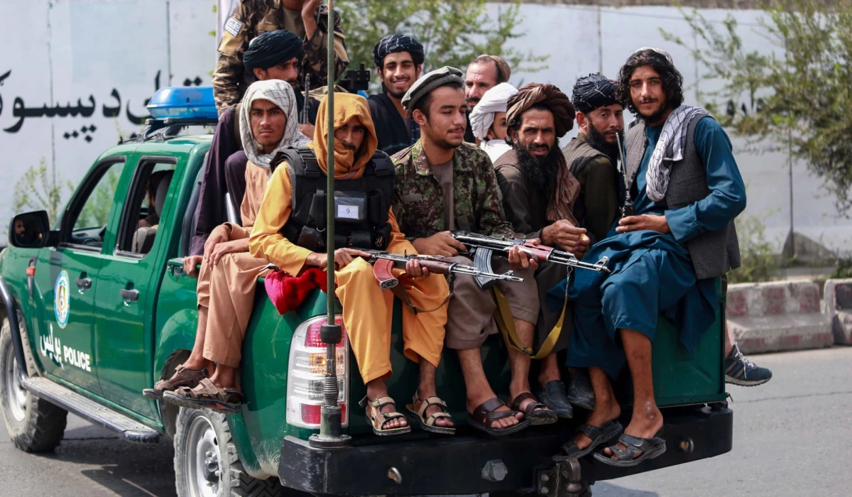 Departament Stanu USA potępił oświadczenie jednego z talibskich przywódców mułły Norudina Turabiego, który w rozmowie z AP powiedział, że władze Afganistanu wrócą do takich praktyk jak obcinanie rąk czy egzekucje. "Wraz z całą społecznością międzynarodową jesteśmy gotowi do tego, aby pociągnąć sprawców tych nadużyć do odpowiedzialności" - powiedział w piątek rzecznik Departamentu Stanu Ned Price.