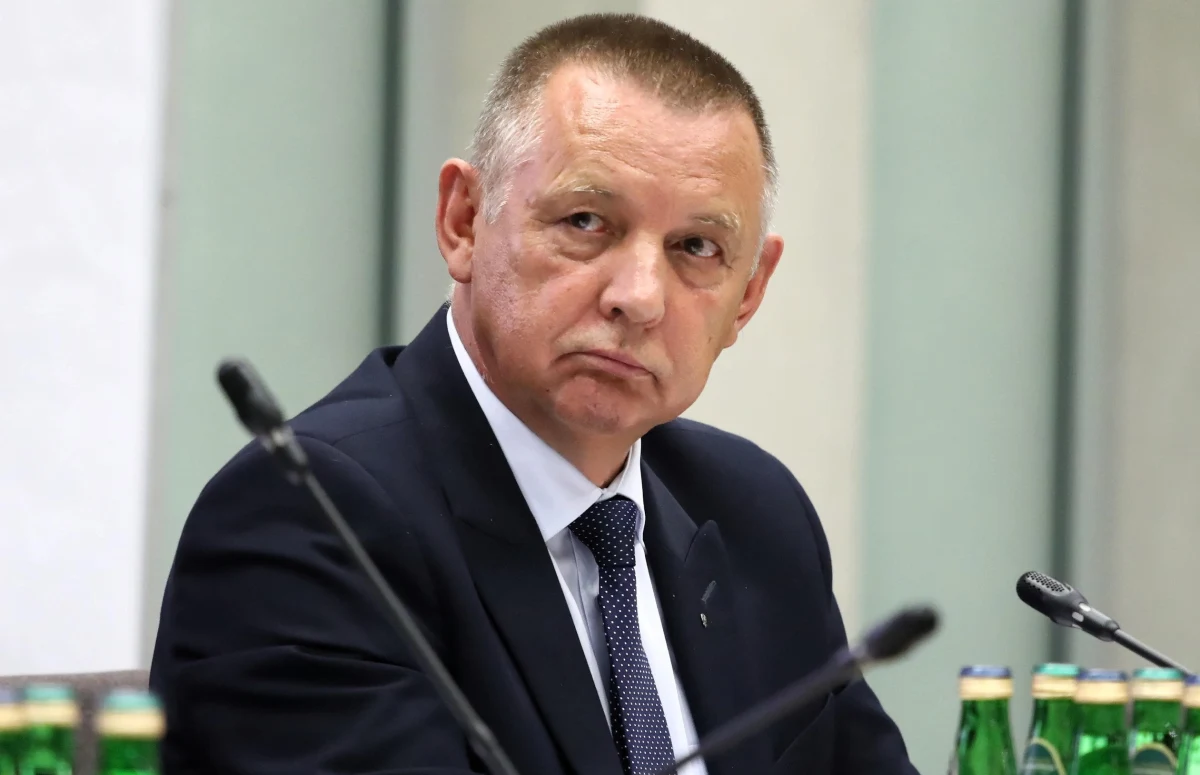 Jarosław Kaczyński chciał dać mi order za zasługi dla Polski i PiS - mówi w rozmowie z "Rzeczpospolitą" Marian Banaś, prezes Najwyższej Izby Kontroli. Pełnię obowiązki zgodnie z ustawą i powołaniem. Dymisji składać nie będę i zamierzam stać na stanowisku do końca kadencji - mówi gazecie prezes Najwyższej Izby Kontroli. Dodaje: "NIK jest ostatnią niezależną instytucją w państwie i taką musi pozostać do końca".