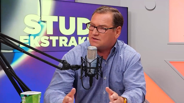 W dziewiątym odcinku programu "Studio Ekstraklasa" gośćmi Sebastiana Staszewskiego byli Jan Urban (trener Górnika Zabrze) i Sławomir Peszko (piłkarz Wieczystej Kraków). Za pośrednictwem wideorozmowy gościem był także zawodnik Śląska Wrocław Bartłomiej Pawłowski. W każdym odcinku eksperci podsumowują najciekawsze wydarzenia kolejki PKO Bank Polski Ekstraklasy. Oglądaj w każdy poniedziałek o 20:00 NA ŻYWO w Interii! Partnerem projektu jest PKO Bank Polski.
