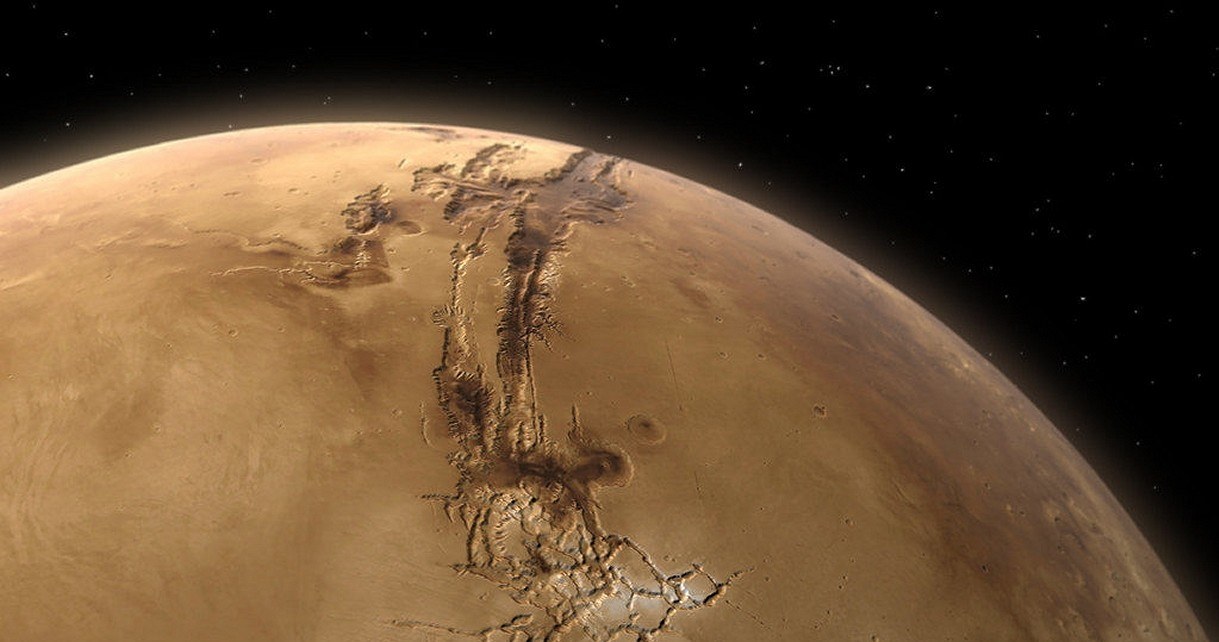 Należący do NASA lądownik Mars InSight wykrył właśnie trzy najsilniejsze w czasie swoich pomiarów trzęsienia o magnitudzie 4.1 i 4.2. Czy to oznacza, że kataklizmy nasilają się nie tylko na naszej planecie?