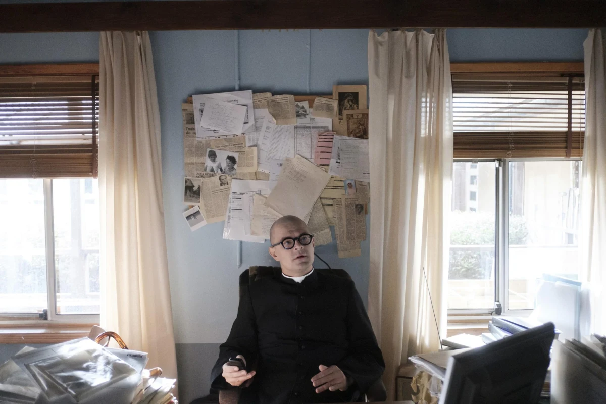 Zakończyły się zdjęcia do filmu "Johnny", opowiadającego o ks. Janie Kaczkowskim. Charyzmatyczny duchowny był założycielem hospicjum domowego w Pucku, autorem książek i vlogerem. W filmie Daniela Jaroszka zagrał go znany ze spektakularnych ekranowych metamorfoz Dawid Ogrodnik. 