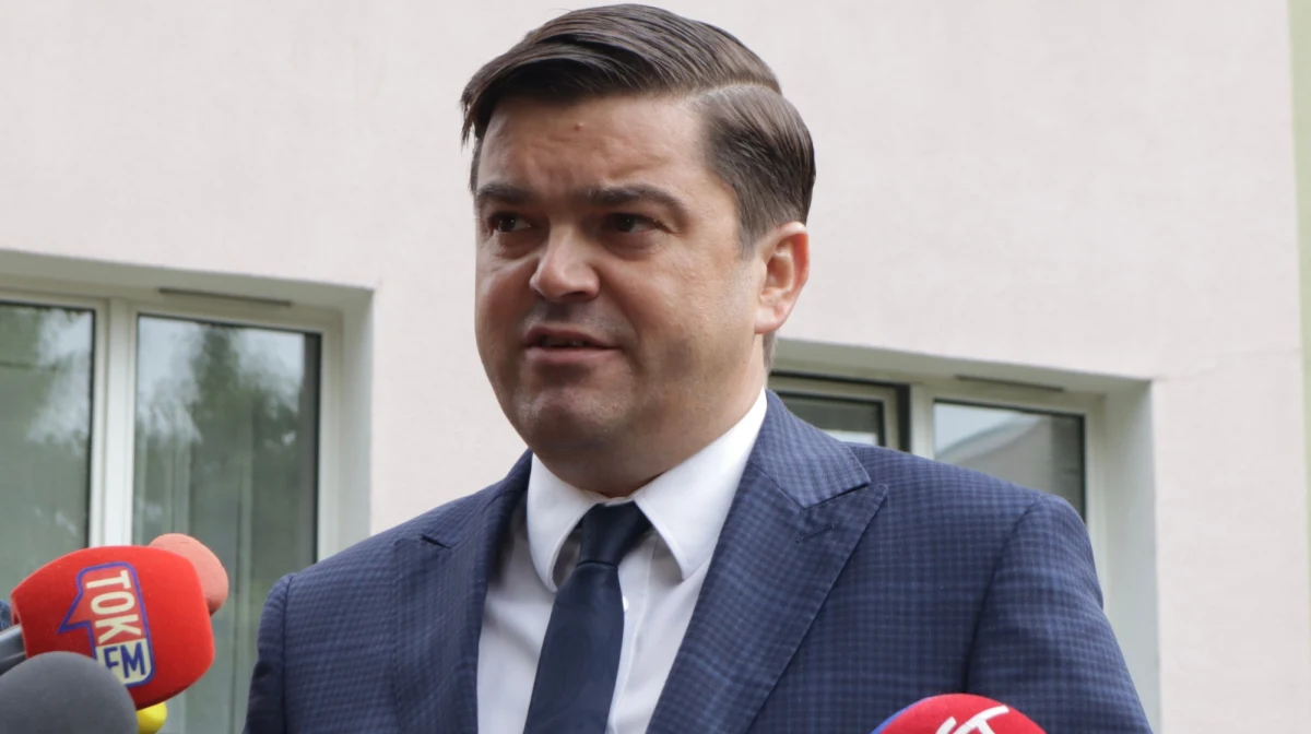 Resort zdrowia poinformował dziś o wykryciu 1234 nowych zakażeń koronawirusem i śmierci 22 pacjentów z Covid-19. Rzecznik ministerstwa Wojciech Andrusiewicz zauważył, że do strefy żółtej kwalifikują się trzy powiaty z woj. lubelskiego.