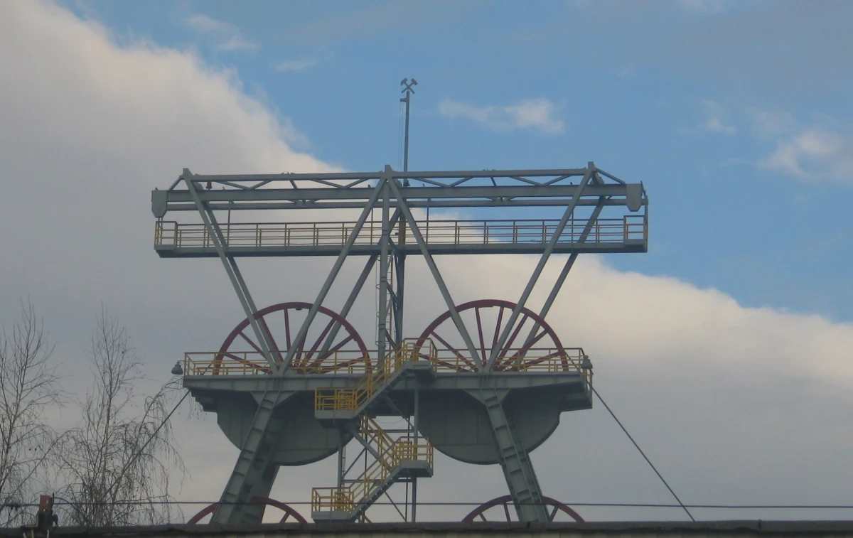 Do dwóch podziemnych wstrząsów doszło w kopalni Staszic-Wujek w Katowicach. Wystąpiły one w odstępie niespełna 12 godzin.