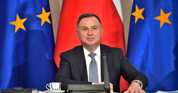 Prezydent Andrzej Duda podpisał wniosek o przedłużenie stanu wyjątkowego - poinformował szef Biura Bezpieczeństwa Narodowego Paweł Soloch. Mamy do czynienia z utrzymującym się zagrożeniem na terenach przygranicznych – podkreślił.