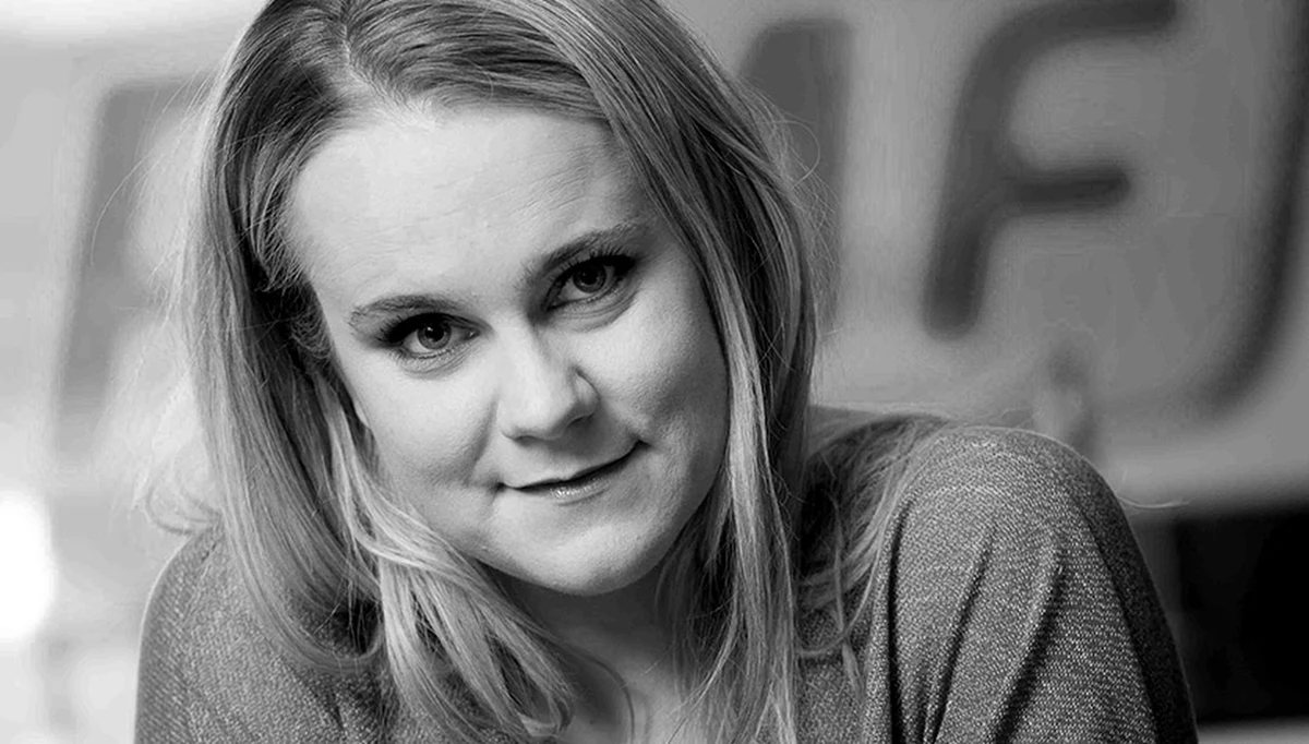 ... nic nie uśmierzy naszego bólu, nikt nie wypełni pustki po Tobie. Są chwile, w których nawet nam radiowcom brakuje słow. To jedna z takich chwil. Nie żyje Edyta Bieńczak, Edzia, Edka, Edi, Kreweta - jak mówiła sama o sobie. Odeszła zbyt nagle, zbyt szybko, zbyt wcześnie. Ostatni raz spotkała się z nami w poniedziałek na porannej zmianie. 