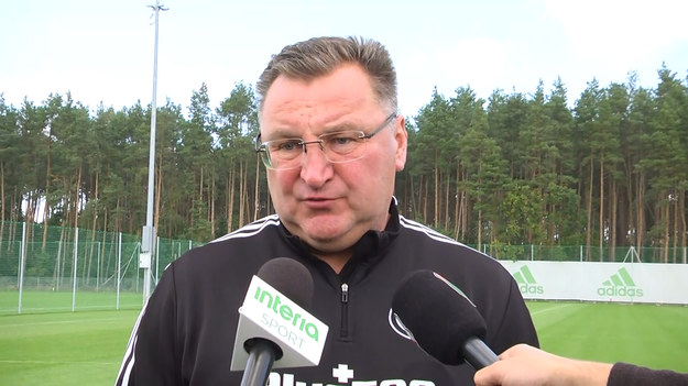 Artur Boruc przechodzi badania z różnymi lekarzami i konsultacje bo sytuacja z kręgosłupem nie jest łatwa. Wielu specjalistów wypowiada się na temat jego urazu. Zobaczymy kiedy będzie mógł wrócić do gry. Na tę chwilę nie wie tego nawet on sam - mówi Interii trener Legii Warszawa Czesław Michniewicz.