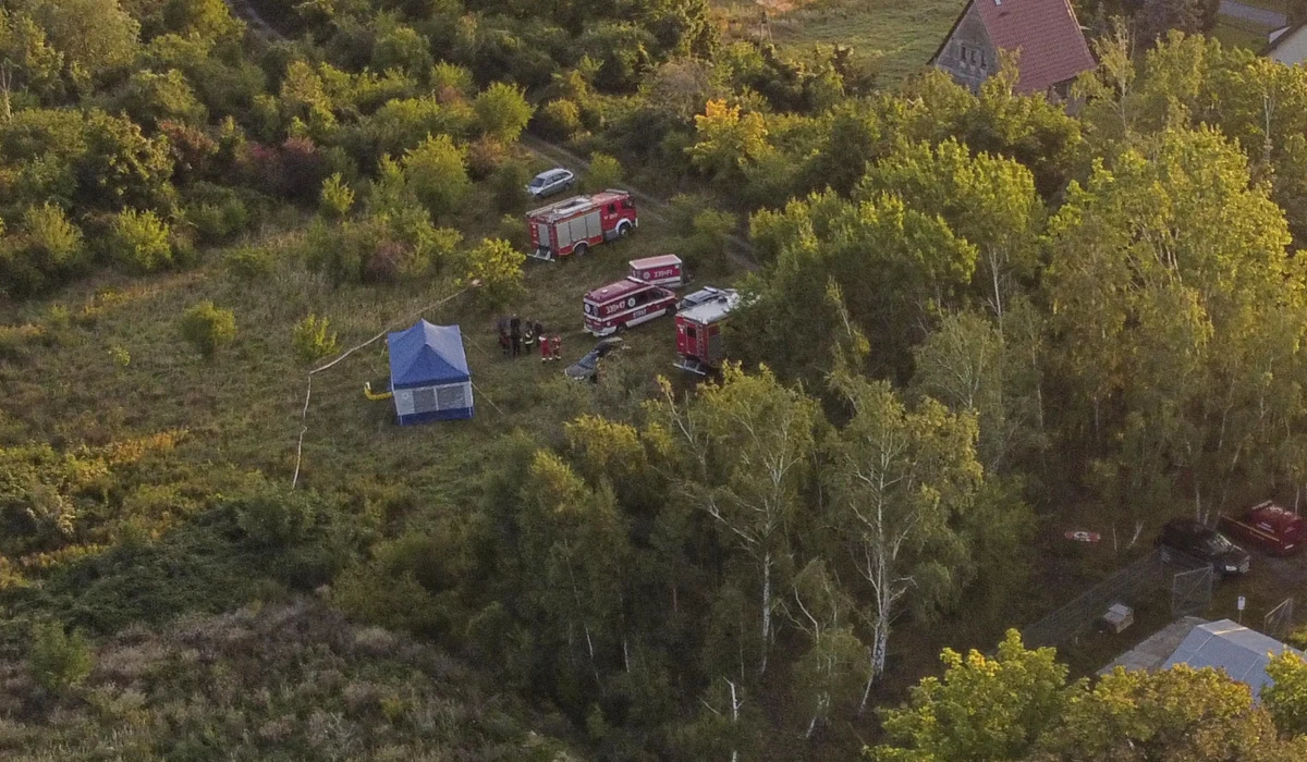 Tragiczne informacje z Sobótki na Dolnym Śląsku. Dwóch płetwonurków, którzy wczoraj zaginęli w kopalni Maria Concordia, nie żyje. Ich ciała znaleziono pod wodą. Trwają poszukiwania trzeciej zaginionej osoby. 