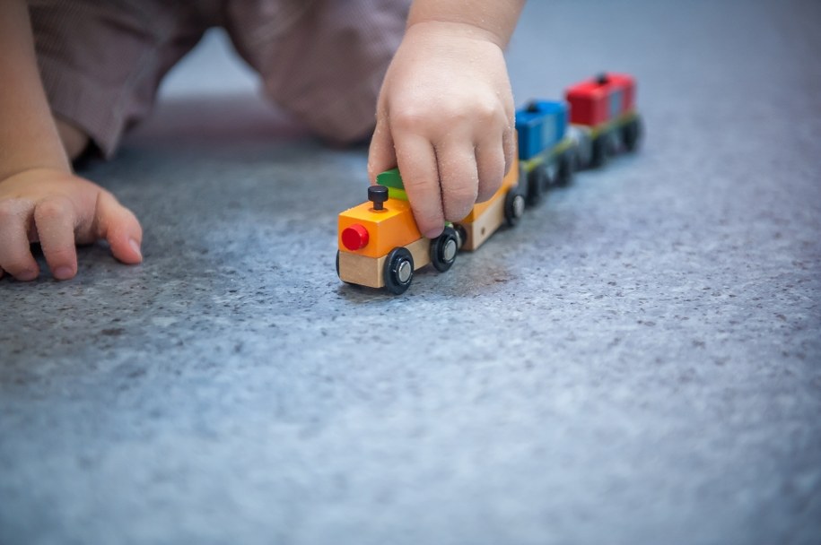 Dyrektorka przedszkola wiązała uczniowi ręce. Kobieta usłyszała wyrok