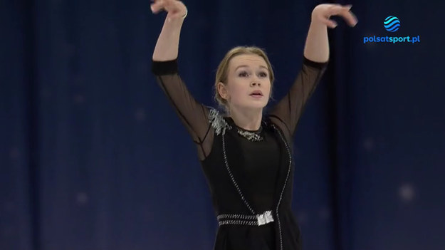 W załączonym wideo materiał na temat rosyjskiej łyżwiarce figurowej Jekatierinie Kurakowej, która będzie reprezentować Polskę na zimowych igrzyskach olimpijskich w Pekinie w 2022 roku.