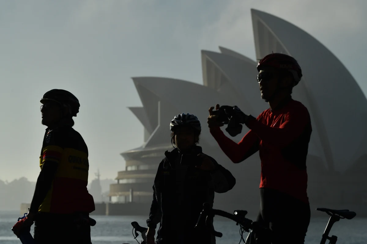 Zagraniczni turyści nie odwiedzą Australii przed końcem 2021 roku. W procesie otwierania granic, który zacznie się w listopadzie, priorytet będą mieli Australijczycy, po nich zagraniczni studenci i wykwalifikowani pracownicy.