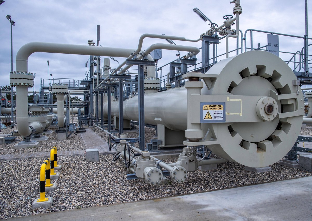 Przywódcy Unii Europejskiej będą dyskutować nad pomysłem utworzenia strategicznej rezerwy gazu UE i oddzielenia cen energii elektrycznej od cen gazu - powiedziała we wtorek szefowa Komisji Europejskiej Ursula von der Leyen.