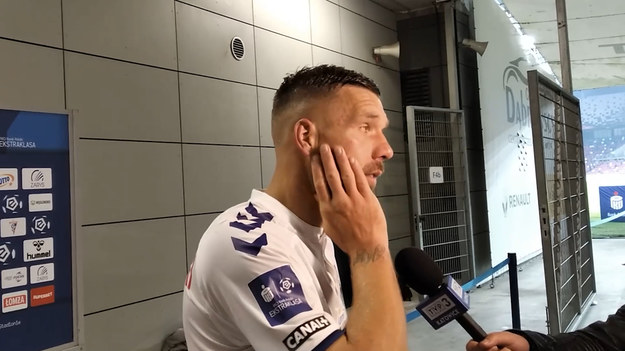 To w dużej mierze dzięki dobrej grze Lukas Podolskiego Górnik wygrał bardzo ważny dla siebie mecze z Wisłą Płock 4-2 na swoim stadionie w sobotę. Dzięki temu znacznie poprawił swoją sytuację w tabeli. W starciu z „Nafciarzami” mistrz świata z roku 2014 roku po raz drugi w tym sezonie wybiegł na boisko w podstawowym składzie górniczej jedenastki. 