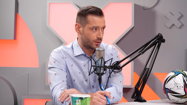 W dziesiątym odcinku programu "Studio Ekstraklasa" gośćmi Sebastiana Staszewskiego byli Igor Woźniak (reprezentacja Polski ampfutbolu) i Sławomir Peszko (Wieczysta Kraków). Za pośrednictwem wideorozmowy w studiu Interii Sport gościli także Duszan Kuciak (Lechia Gdańsk) oraz ekspert sędziowski Łukasz Rogowski. W każdym odcinku eksperci podsumowują najciekawsze wydarzenia kolejki PKO Bank Polski Ekstraklasy. Oglądaj w każdy poniedziałek o 20:00 NA ŻYWO w Interii! Partnerem projektu jest PKO Bank Polski.
