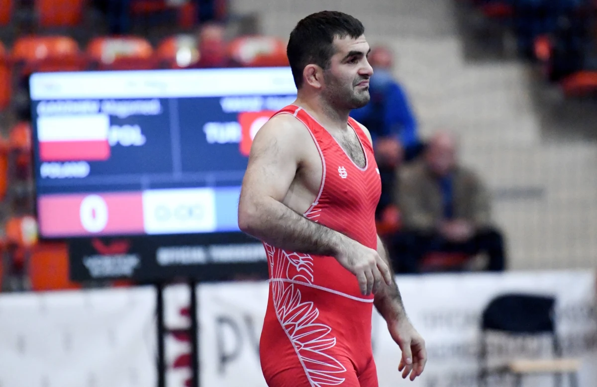 Magomedmurad Gadżijew (AKS Piotrków Trybunalski) wywalczył w Oslo złoty medal zapaśniczych mistrzostw świata w stylu wolnym w kategorii 70 kg. To pierwszy tytuł w historii startu biało-czerwonych w czempionacie globu w tym stylu.