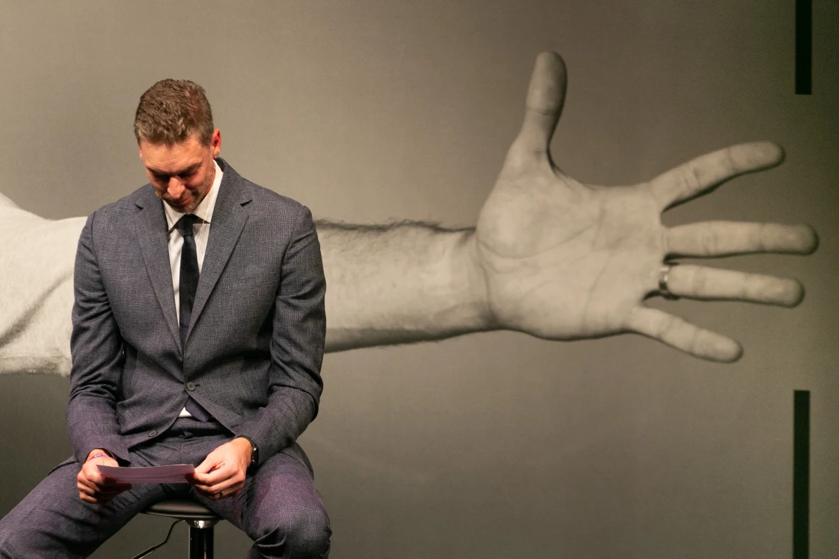 Hiszpański koszykarz Pau Gasol, mistrz świata z 2006 roku i dwukrotny srebrny medalista olimpijski, ogłosił zakończenie kariery. 41-letni sportowiec w dorobku ma również m.in. dwa triumfy w lidze NBA w barwach Los Angeles Lakers.