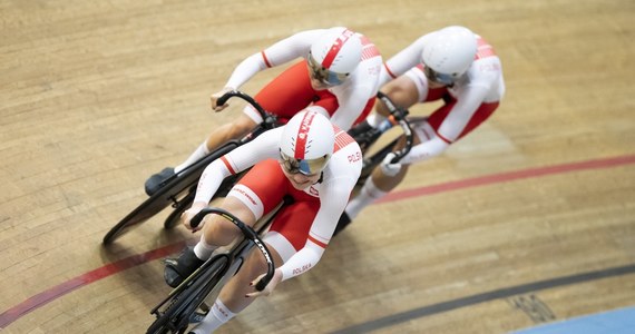Polscy kolarze torowi zdobyli dwa brązowe medale pierwszego dnia mistrzostw Europy, które odbywają się w szwajcarskim Grenchen. Na najniższym stopniu podium stanęły męska drużyna sprinterów oraz Daria Pikulik w konkurencji scratch.