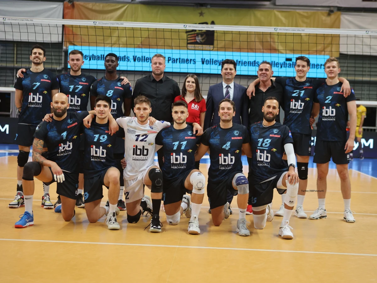 Występujący gościnnie w Bełchatowie siatkarze IBB Polonii Londyn przegrali we wtorek z białoruskim Szachciorem Soligorsk 2:3 w 1. rundzie kwalifikacji Ligi Mistrzów. "Ta porażka nic nie zmienia, bo żeby awansować nadal musimy zwyciężyć w rewanżu" – zaznaczył libero Kacper Wasilewski.