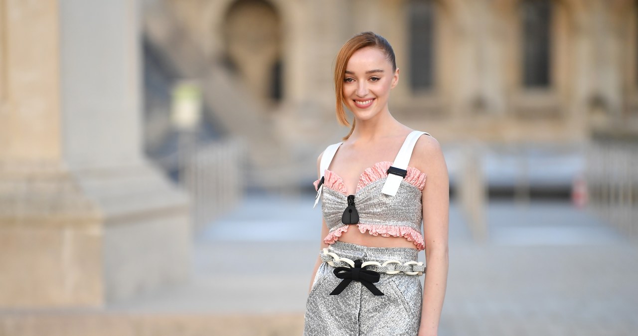 Phoebe Dynevor za sprawą roli w serialu "Bridgertonowie" z dnia na dzień z mało znanej aktorki stała się jedną z najpopularniejszych brytyjskich gwiazd młodego pokolenia. Ale choć dzięki występowi w hitowej produkcji Netfliksa kariera 26-latki nabrała rozpędu, to związana z tym sława negatywnie odbiła się na jej psychice.