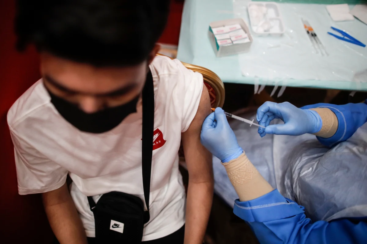 Pracownicy kanadyjskich instytucji federalnych mają czas do końca października, by się zaszczepić przeciw Covid-19. Za nieuzasadniony brak szczepienia grozi nawet zawieszenie w pracy i wstrzymanie wynagrodzenia - poinformował rząd w Ottawie.