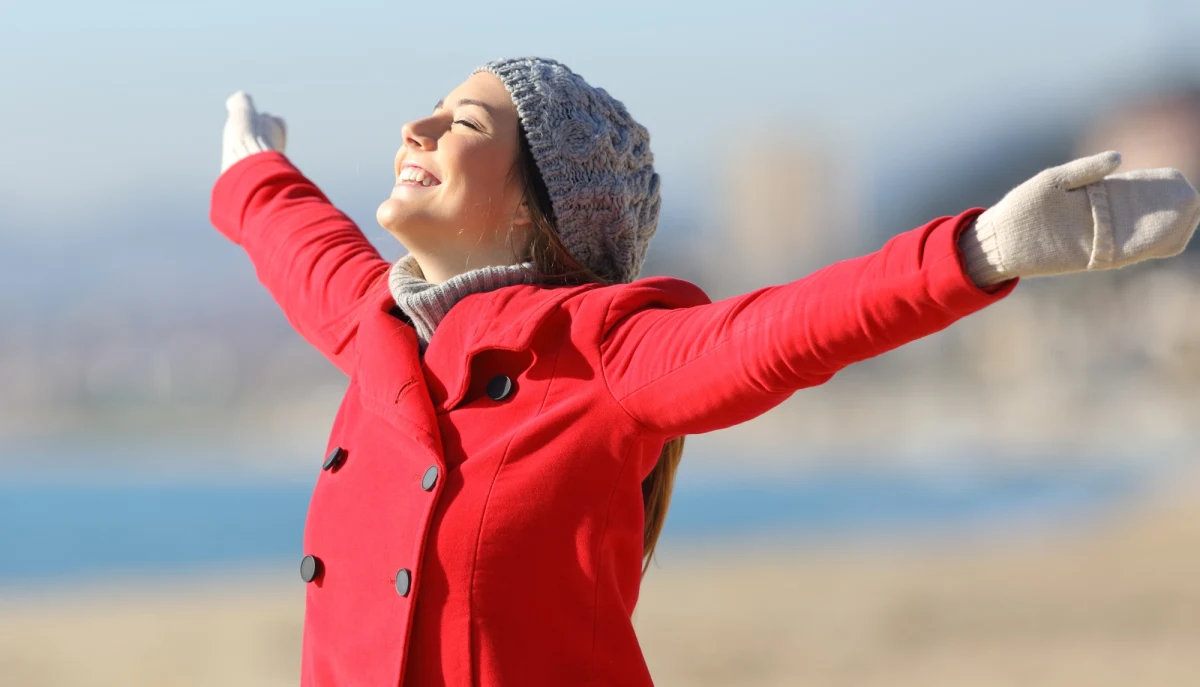 Piątek będzie pogodny w całej Polsce. Ze wschodu napłynie suche i chłodne powietrze. Jak powiedziała PAP Ewa Łapińska, synoptyczka IMGW, w ciągu dnia temperatura maksymalna wyniesie od 11 do 15 stopni. W nocy na przeważającym obszarze kraju możliwe gruntowe przymrozki. 