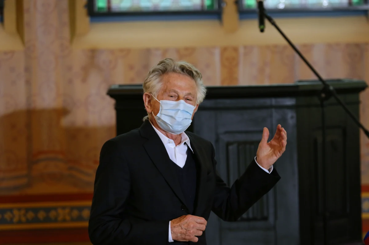 Roman Polański usłyszał zarzut zniesławienia kobiety, która oskarża go o gwałt. Reżyser w jednym z wywiadów nazwał brytyjską aktorkę Charlotte Lewis „kłamcą”. Ta twierdzi, że Polański zgwałcił ją w Paryżu, kiedy miała 16 lat.