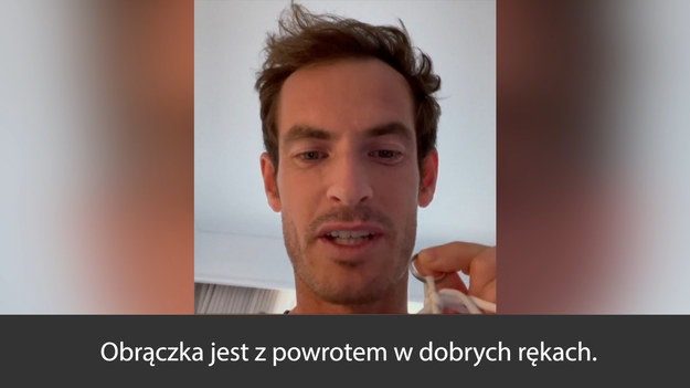 Andy Murray kilka dni temu ogłosił, że zgubił buty, przy których była jego obrączka. Tenisista zawsze podczas meczów przywiązuje ją do sznurówki. Na szczęście cenna rzecz się znalazł, a tenisista ogłosił to w sieci. 