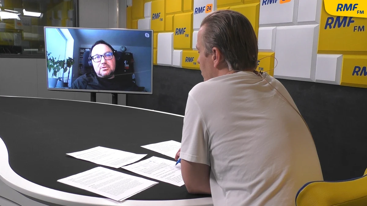 "Temat Turowa nie jest tematem wyborczym dla całego kraju. Jest to temat tylko dla jednego regionu. To zupełnie nie jest kwestia ogólnokrajowa" - mówił w Popołudniowej rozmowie w RMF FM Martin Ehl - główny analityk czeskiego dziennika "Hospodarske Noviny". Jak podkreślił, ten problem nie był obecny w czeskiej kampanii wyborczej. Pytany o słowa polskich polityków, którzy wiązali spór wokół Turowa z wyborami, Ehl odparł: "To są słowa polskich polityków dla polskich wyborców". Odniósł się też do opinii Jacka Saryusz-Wolskiego, który sugerował, że Czesi są ws. Turowa wykonawcą woli Niemców. "To rezultat polskiej wyobraźni, patrzenia na świat w sposób czarno-biały. Nie czujemy się narzędziem kogokolwiek w tych negocjacjach" - dodał. 