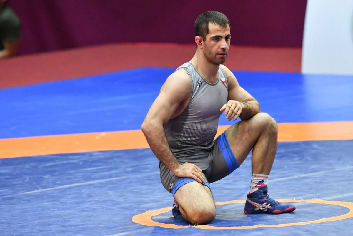 Reprezentant Polski Geworg Sahakjan wywalczył w Oslo brązowy medal zapaśniczych mistrzostw świata w stylu klasycznym w kategorii 72 kg. W walce o brąz zawodnik Cartusii Kartuzy zwyciężył przy remisie 1:1 Turka Cengiza Arslana.