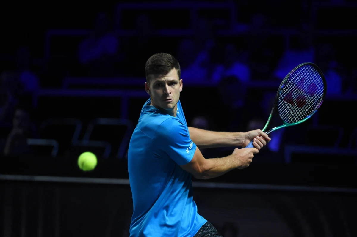 Hubert Hurkacz i Kanadyjczyk Felix Auger-Aliassime przegrali z Rohanem Bopanną z Indii i Kanadyjczykiem Denisem Shapovalovem 1:6, 6:2, 4-10 w pierwszej rundzie debla w turnieju ATP rangi Masters 1000 w kalifornijskim Indian Wells.