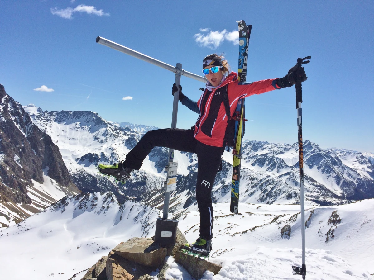 ​Skialpinistka Anna Tybor, członkini kadry narodowej, która zdobyła ośmiotysięcznik Manaslu (8156 m) bez użycia tlenu, a następnie zjechała na nartach jako pierwsza Polka, cieszy się, że spełniła marzenie. "Nie myślę o tym w kategorii wyczynu sportowego, to realizacja marzeń" - powiedziała PAP.