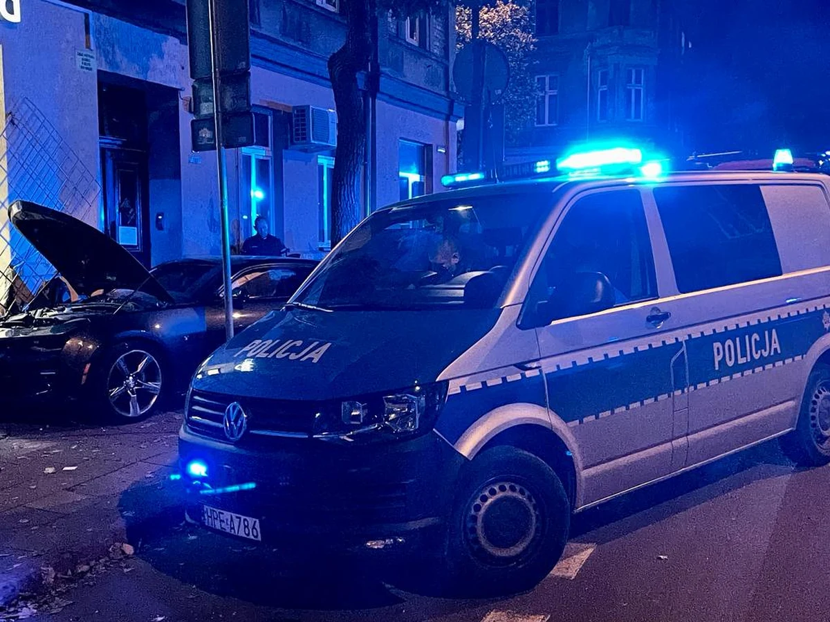 Policja szuka kierowcy chevroleta, który śmiertelnie potrącił 4-letniego chłopca w Gorzowie Wielkopolskim. Do wypadku doszło na skrzyżowaniu ulic Armii Polskiej i 30 Stycznia.