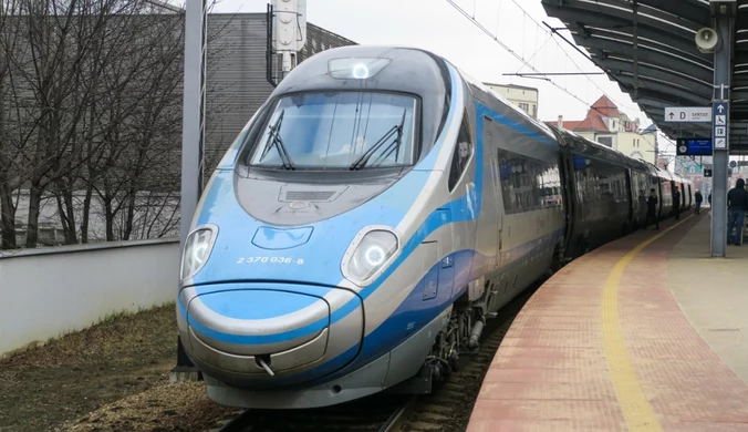 PKP Intercity. Ten sam utwór Fryderyka Chopina w pociągach Pendolino. Posłowie Polski 2050 chcą zmian