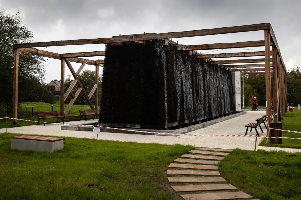 Tężnia solankowa w parku Bagry Wielkie w Krakowie została otwarta. To drugi taki obiekt miejski. Całkowita wartość inwestycji, wraz z budową małej architektury, wynosi 2,2 mln zł. 