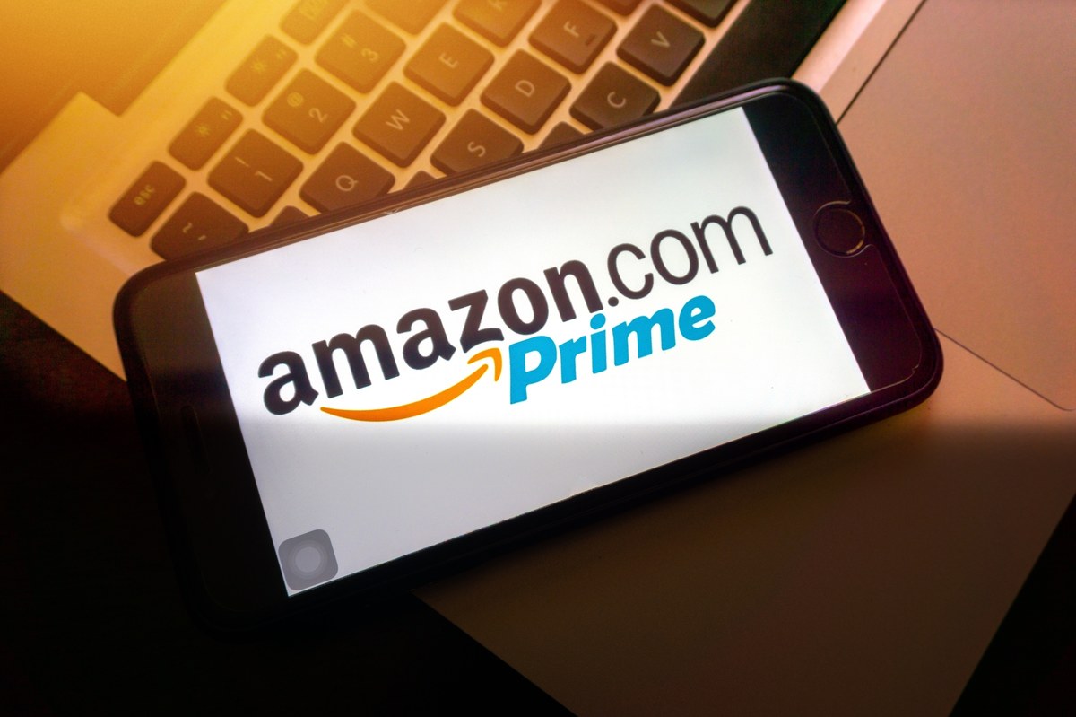 Amerykański gigant chce podbić Polskę nową usługą - Amazon Prime, która jest dostępna za 49 zł. Szyki mogą mu jednak pomieszać Chińczycy - pisze "Rzeczpospolita". 