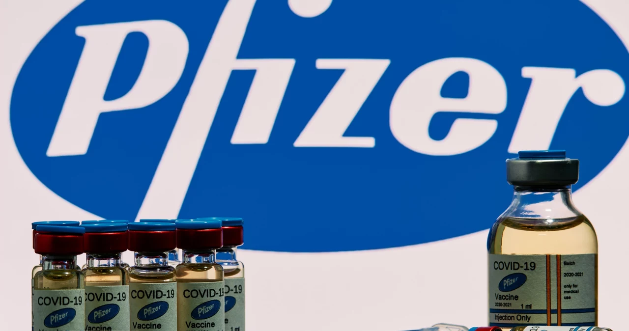 Pfizer deklaruje, że jest w stanie wyprodukować szczepionkę przeciwko nowemu wariantowi koronawirusa w sto dni. 