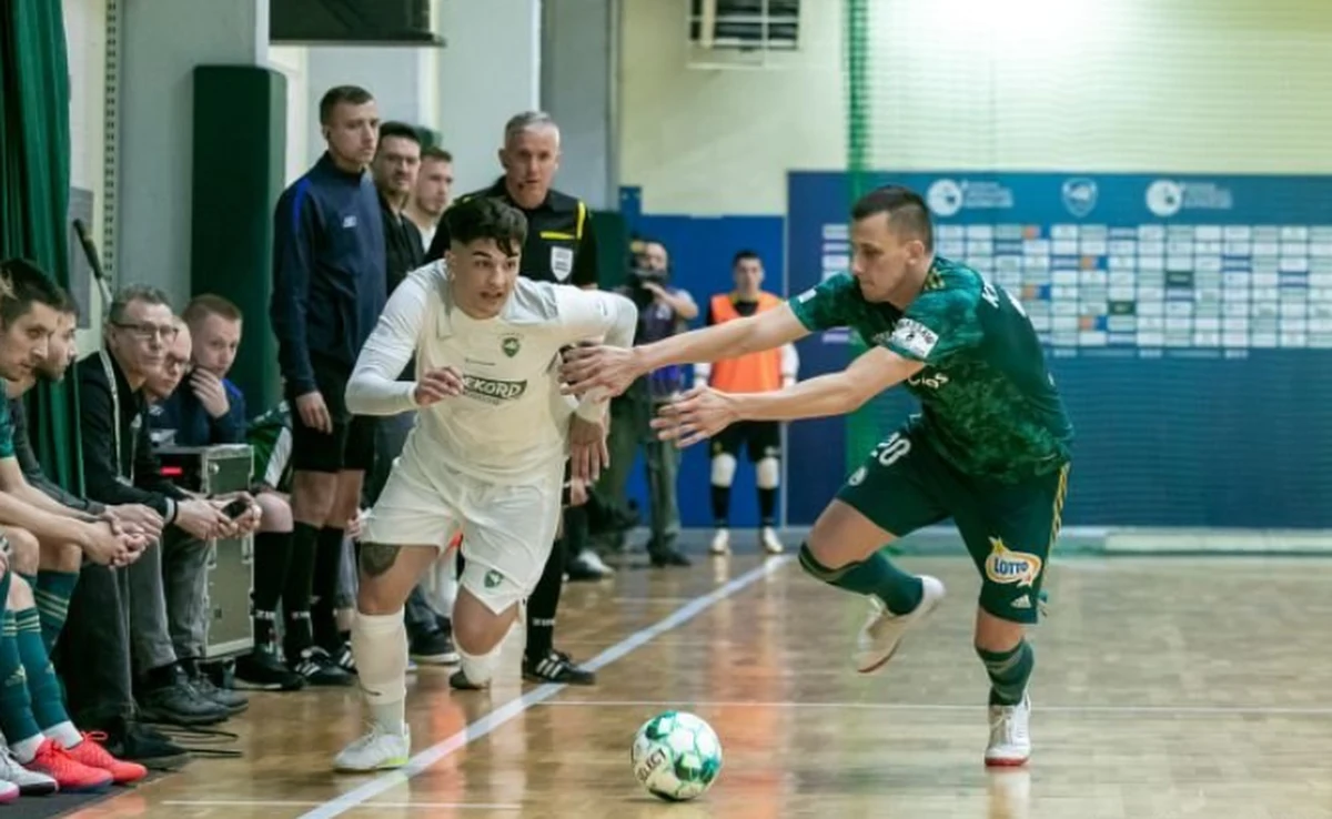 Zdecydowanym wydarzeniem 5. kolejki STATSCORE Futsal Ekstraklasy było spotkanie Rekordu Bielsko-Biała z Legią Warszawa. W nim aktualny mistrz Polski nie dał większych szans rozpędzonemu beniaminkowi, dzięki czemu umocnił się w fotelu lidera.