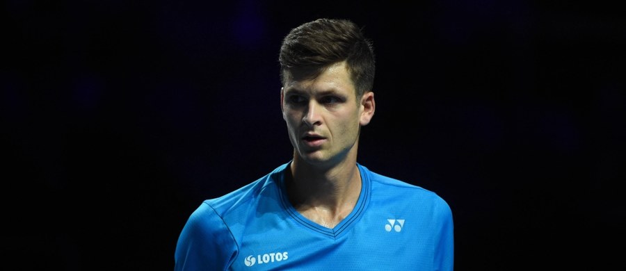 Rozstawiony z "ósemką" Hubert Hurkacz pokonał Rosjanina Asłana Karacewa (19.) 6:1, 6:3 w 1/8 finału turnieju ATP rangi Masters 1000 w kalifornijskim Indian Wells. Polak czeka na wyłonienie kolejnego rywala, którym może być Rosjanin Daniił Miedwiediew (1.).