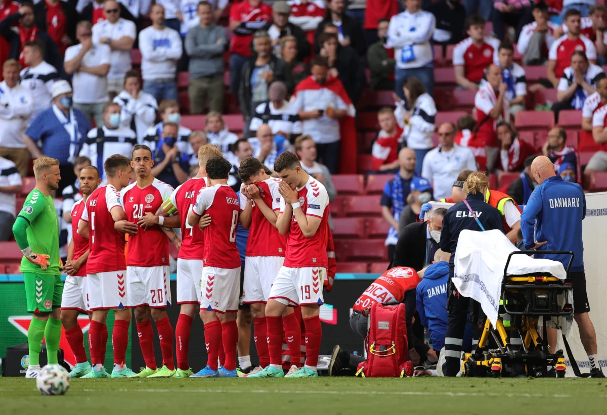 Piłkarska reprezentacja Danii otrzymała od Międzynarodowego Komitetu Fair Play (CIFP) nagrodę za 2021 r. za postawę wobec tragicznego wydarzenia z udziałem kadrowicza Christiana Eriksena podczas mistrzostw Europy. Zawodnik doznał ataku serca podczas meczu Euro 2020 z Finlandią (0:1).