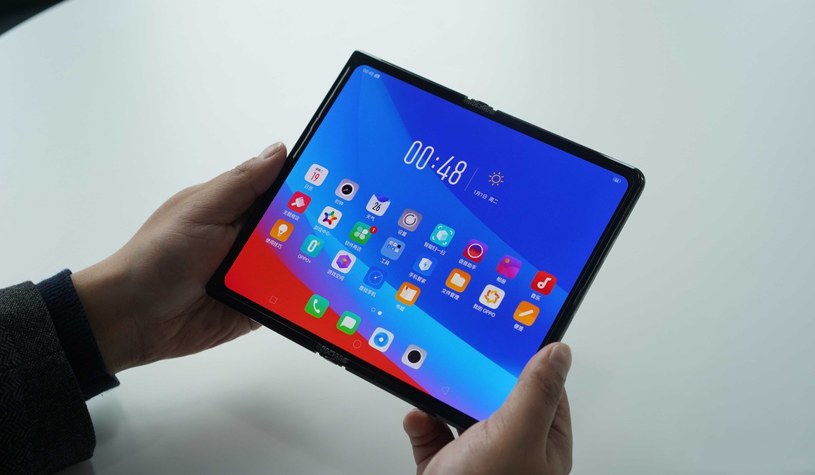 Oppo postanowiło dołączyć do rywalizacji na rynku składanych urządzeń z elastycznymi wyświetlaczami, gdzie prym wiodą obecnie Samsung ze swoim Fold i Flip oraz Huawei Mate X.  