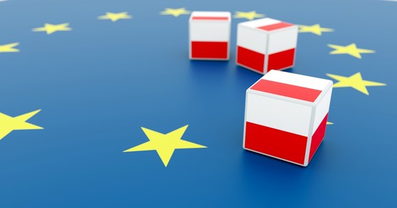 42,6 proc. Polaków opowiada się za organizacją nowego referendum ws. obecności Polski w Unii Europejskiej - wynika z badania SW Research dla portalu rp.pl. Gdyby takie referendum odbyło się w najbliższy weekend, 64,4 proc. respondentów zagłosowałoby za dalszą obecnością naszego kraju w Unii. 